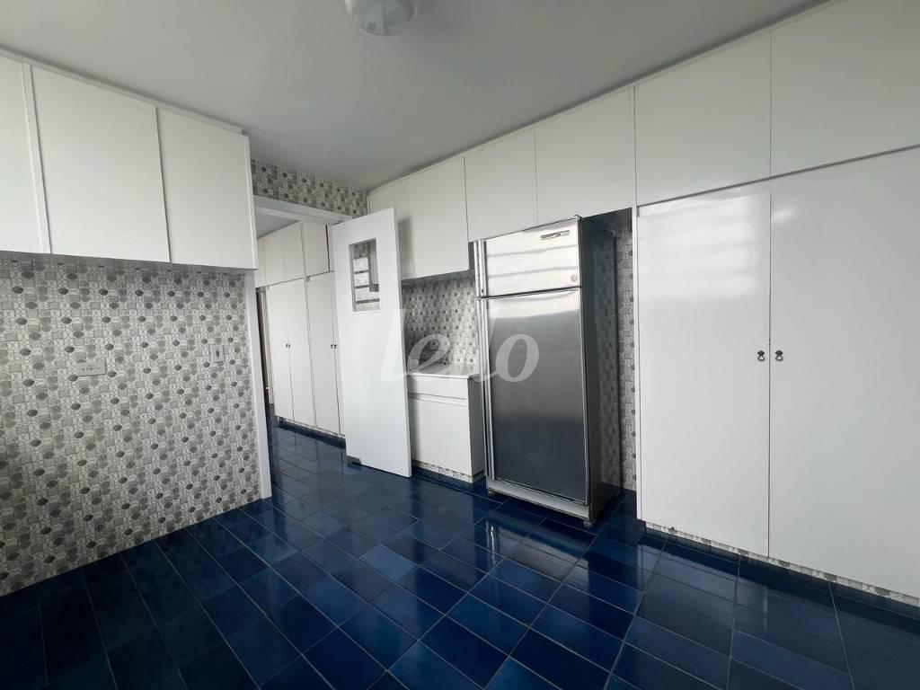 COZINHA de Apartamento à venda, Padrão com 420 m², 4 quartos e 1 vaga em Bela Vista - São Paulo
