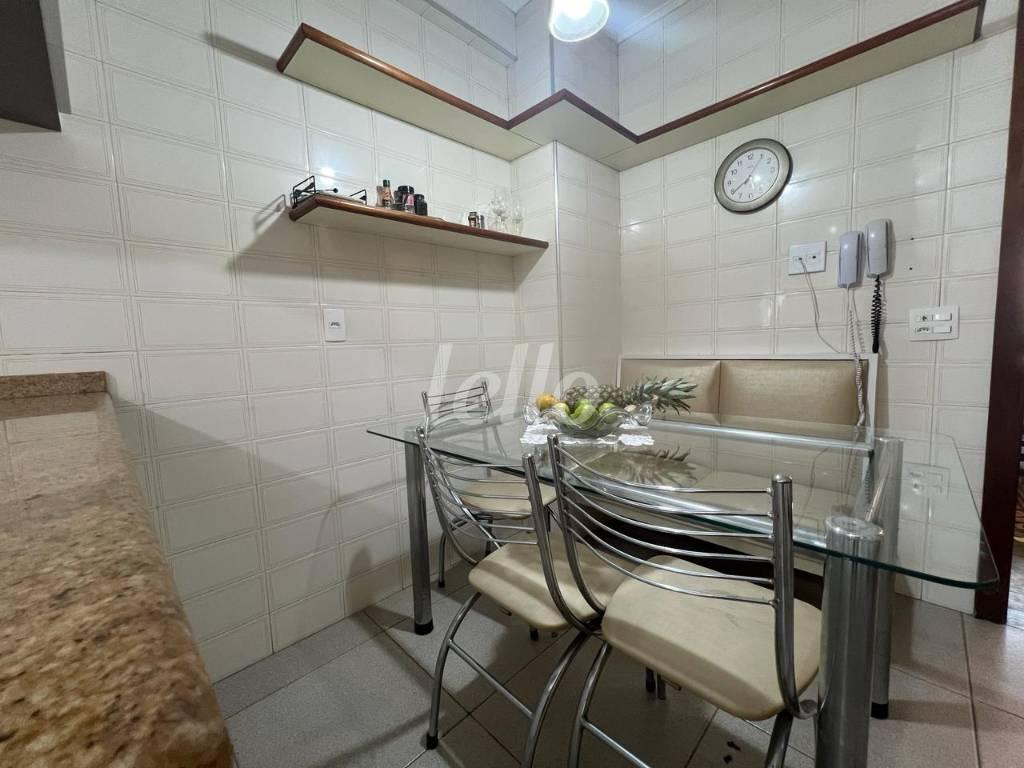 COPA de Apartamento à venda, Padrão com 182 m², 4 quartos e 2 vagas em Perdizes - São Paulo