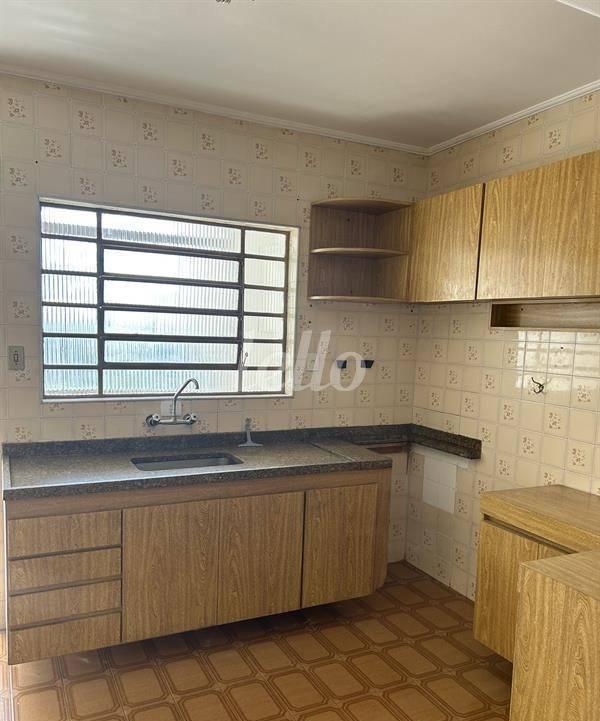 F de Casa à venda, sobrado com 270 m², 3 quartos e 3 vagas em Vila Amália(zona Norte) - São Paulo