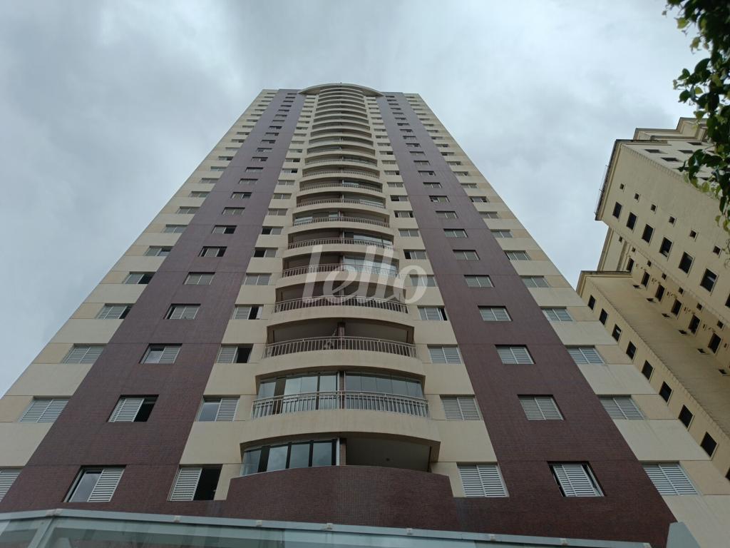 10-FACHADA-001.JPG de Apartamento à venda, Padrão com 73 m², 3 quartos e 2 vagas em Vila Gomes Cardim - São Paulo