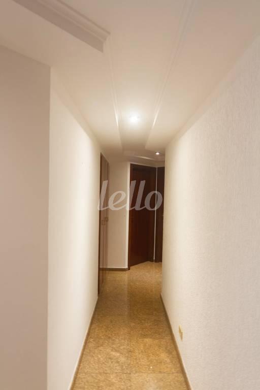 CORREDOR de Apartamento para alugar, Padrão com 140 m², 3 quartos e 2 vagas em Vila Regente Feijó - São Paulo