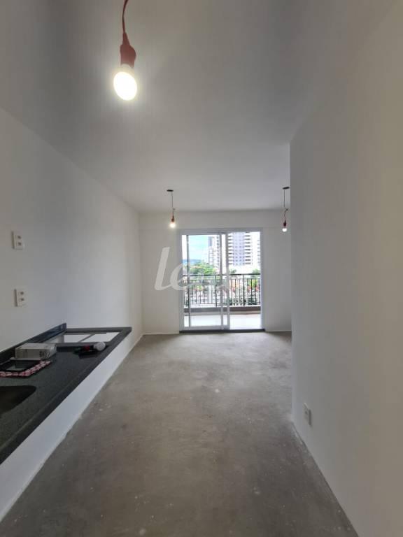 SALA de Apartamento à venda, Padrão com 24 m², 1 quarto e em Campo Belo - São Paulo
