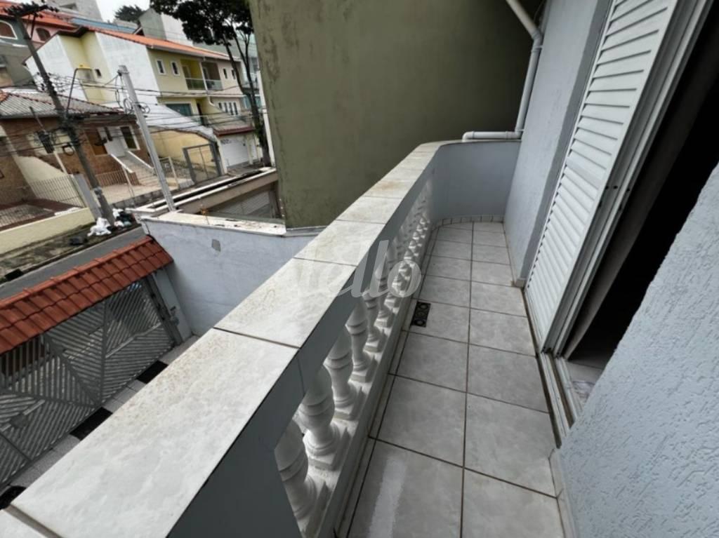 VARANDA de Casa à venda, assobradada com 320 m², 4 quartos e 6 vagas em Jardim Santo Antônio - Santo André