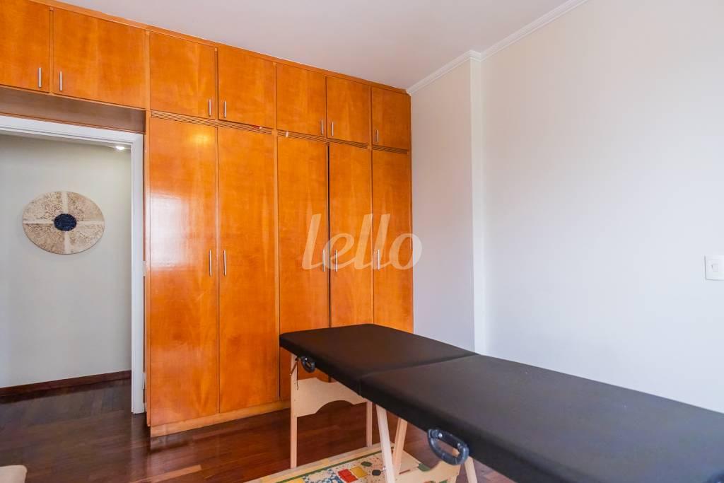 08DORMITORIO-1_002 de Apartamento para alugar, Padrão com 201 m², 3 quartos e 2 vagas em Tatuapé - São Paulo