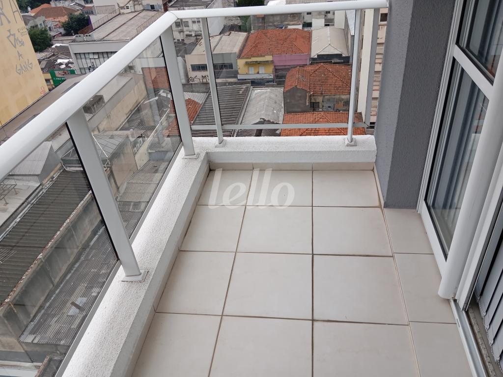 3-VARANDA-002.JPG de Sala / Conjunto para alugar, Padrão com 98 m², e 3 vagas em Pinheiros - São Paulo