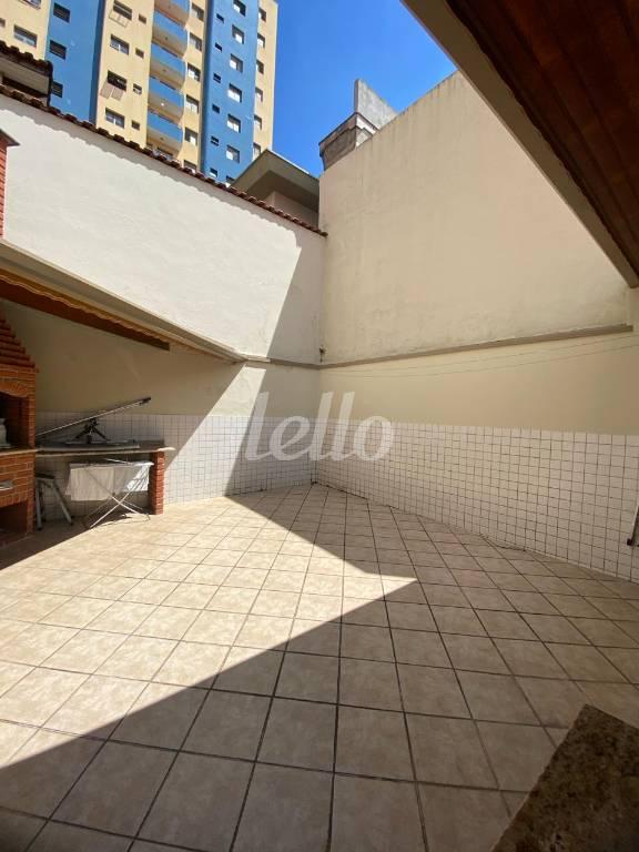 ÁREA EXTERNA de Casa à venda, assobradada com 160 m², 3 quartos e 2 vagas em Parque Das Nações - Santo André