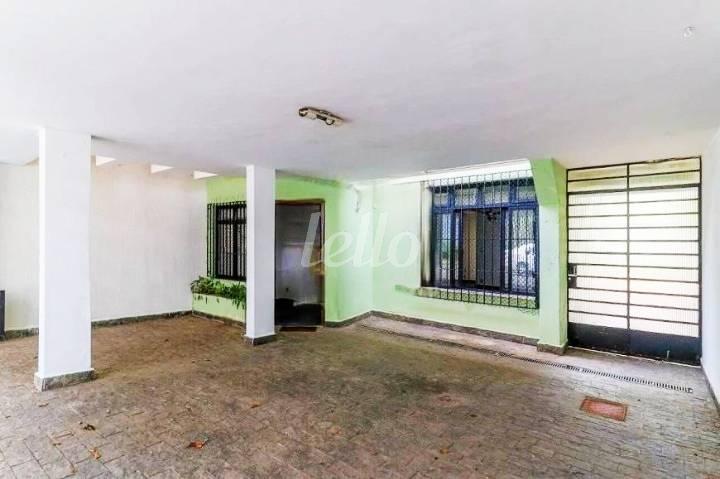 GARAGEM de Casa à venda, sobrado com 198 m², 3 quartos e 3 vagas em Vila Cordeiro - São Paulo