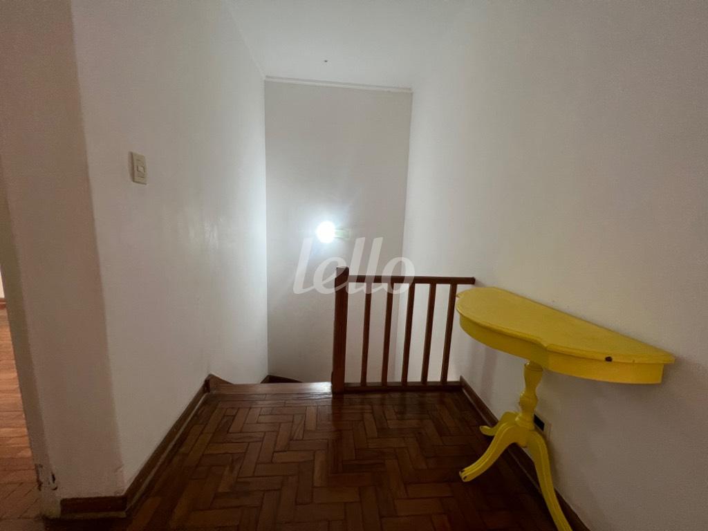 HALL ANDAR DE CIMA de Casa à venda, sobrado com 159 m², 3 quartos e 1 vaga em Cambuci - São Paulo