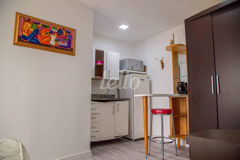 COZINHA de Apartamento para alugar, Padrão com 27 m², 1 quarto e 1 vaga em Consolação - São Paulo