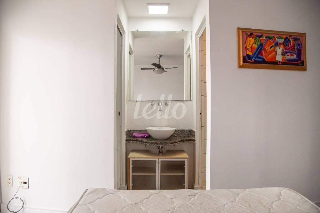 LAVABO de Apartamento para alugar, Padrão com 27 m², 1 quarto e 1 vaga em Consolação - São Paulo