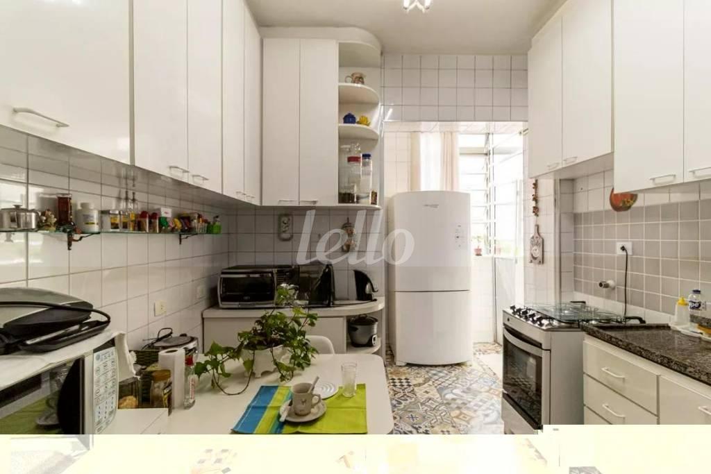 COZINHA de Apartamento para alugar, Padrão com 97 m², 2 quartos e 1 vaga em Santa Cecília - São Paulo