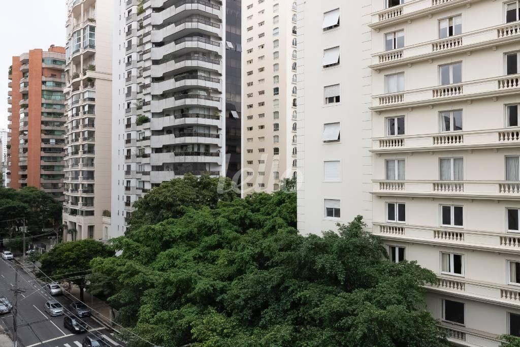 VISTA de Apartamento à venda, Padrão com 181 m², 3 quartos e 3 vagas em Jardim Paulista - São Paulo