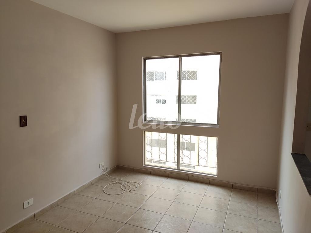 SALA de Apartamento à venda, Padrão com 36 m², 1 quarto e 1 vaga em Santana - São Paulo