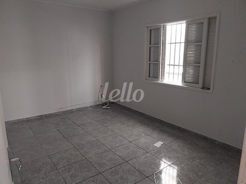 13-DORMITÓRIO 04-001.JPG de Casa para alugar, sobrado com 120 m², 3 quartos e 2 vagas em Vila Gomes Cardim - São Paulo