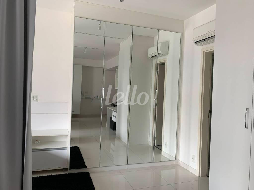 SUITE de Apartamento para alugar, Padrão com 66 m², 1 quarto e 1 vaga em Vila Olímpia - São Paulo