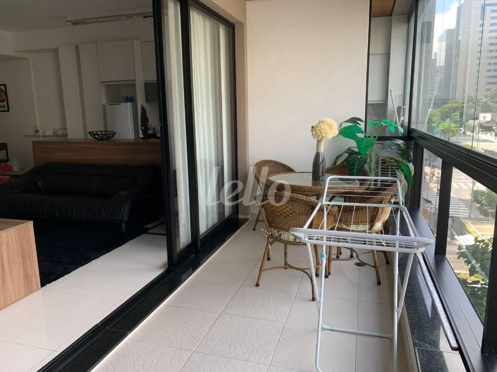 SACADA de Apartamento para alugar, Padrão com 66 m², 1 quarto e 1 vaga em Vila Olímpia - São Paulo