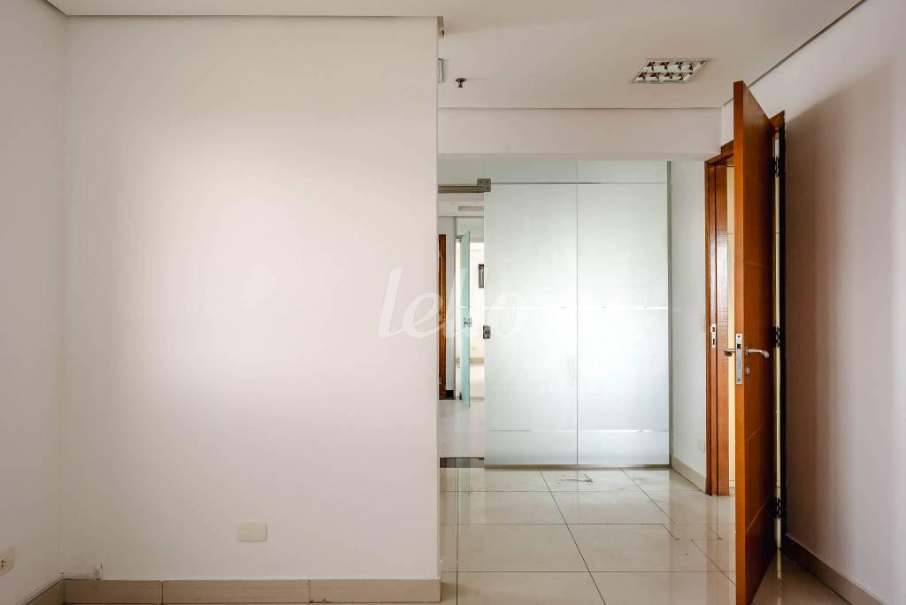 01SALA_028 de Sala / Conjunto para alugar, Padrão com 100 m², e 3 vagas em Mooca - São Paulo