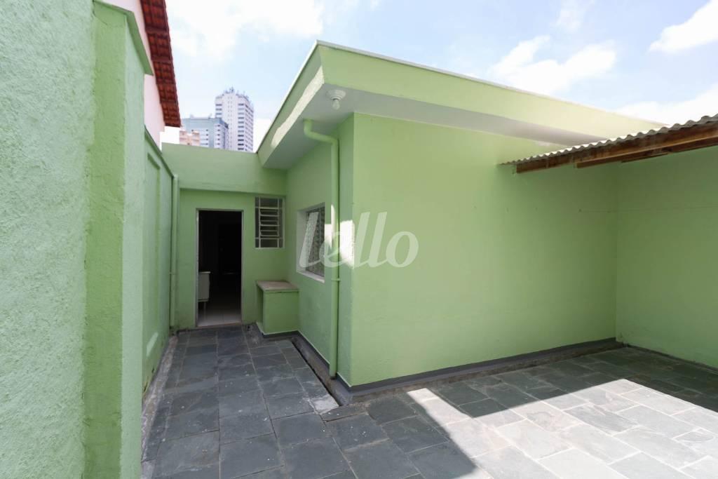 QUINTAL de Casa para alugar, sobrado com 125 m², 2 quartos e em Jardim Franca - São Paulo
