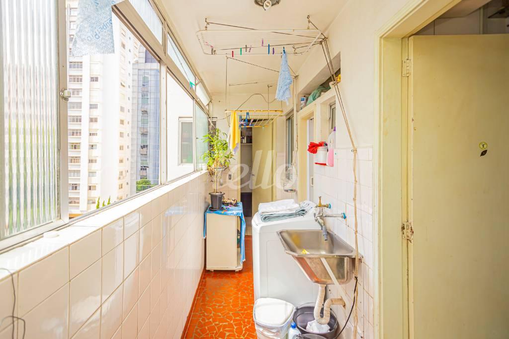 AREA DE SERVIÇO de Apartamento para alugar, Padrão com 94 m², 2 quartos e em Jardim Paulista - São Paulo