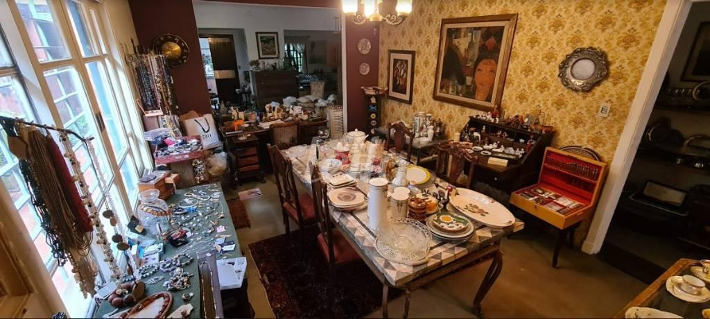 SALA de Casa à venda, térrea com 220 m², 3 quartos e 4 vagas em Vila Cordeiro - São Paulo