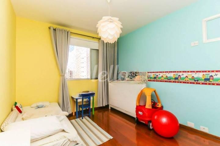 DORM de Apartamento à venda, Padrão com 145 m², 3 quartos e 3 vagas em Indianópolis - São Paulo