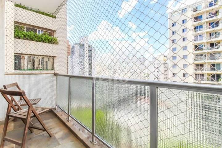 VARANDA de Apartamento à venda, Padrão com 145 m², 3 quartos e 3 vagas em Indianópolis - São Paulo
