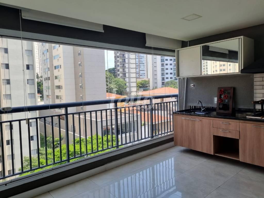 VARANDA de Apartamento à venda, Padrão com 71 m², 2 quartos e 2 vagas em Saúde - São Paulo