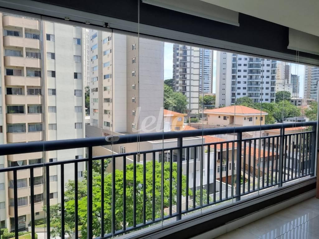 VARANDA de Apartamento à venda, Padrão com 71 m², 2 quartos e 2 vagas em Saúde - São Paulo