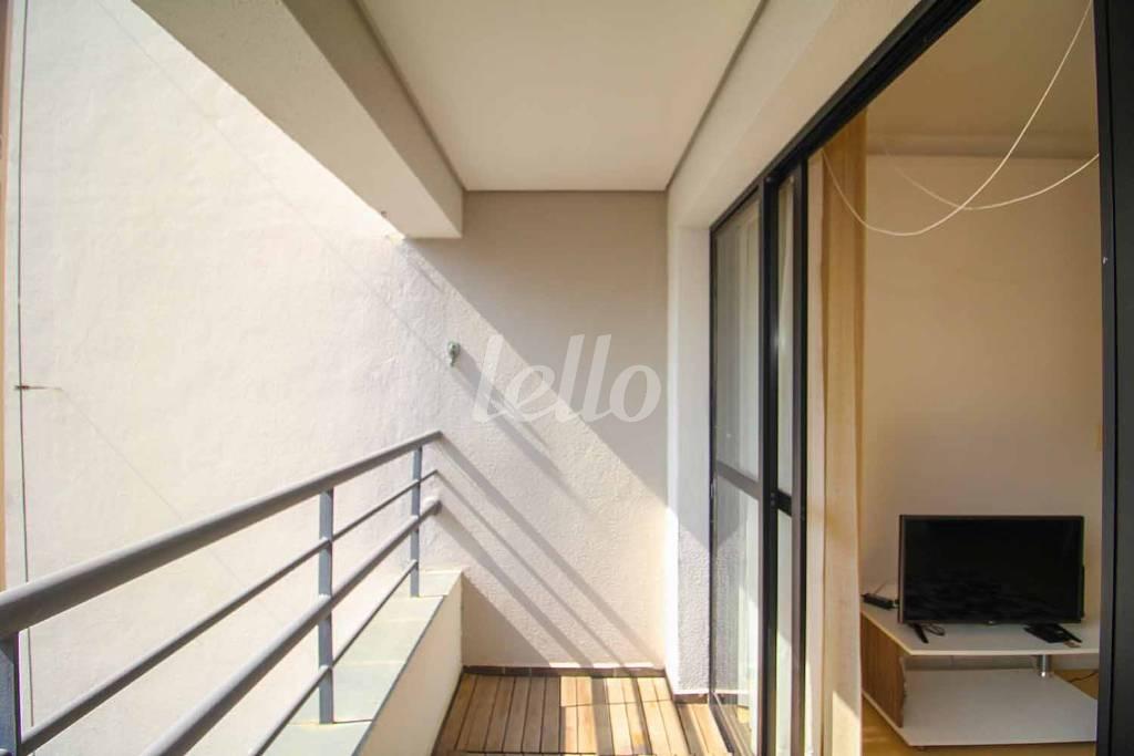 VARANDA de Apartamento à venda, Padrão com 70 m², 2 quartos e 2 vagas em Vila Mariana - São Paulo