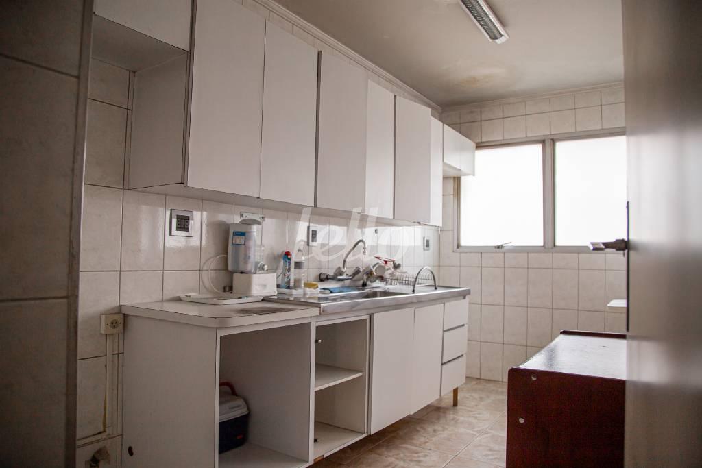 COZINHA de Apartamento à venda, Padrão com 131 m², 3 quartos e 2 vagas em Campo Belo - São Paulo