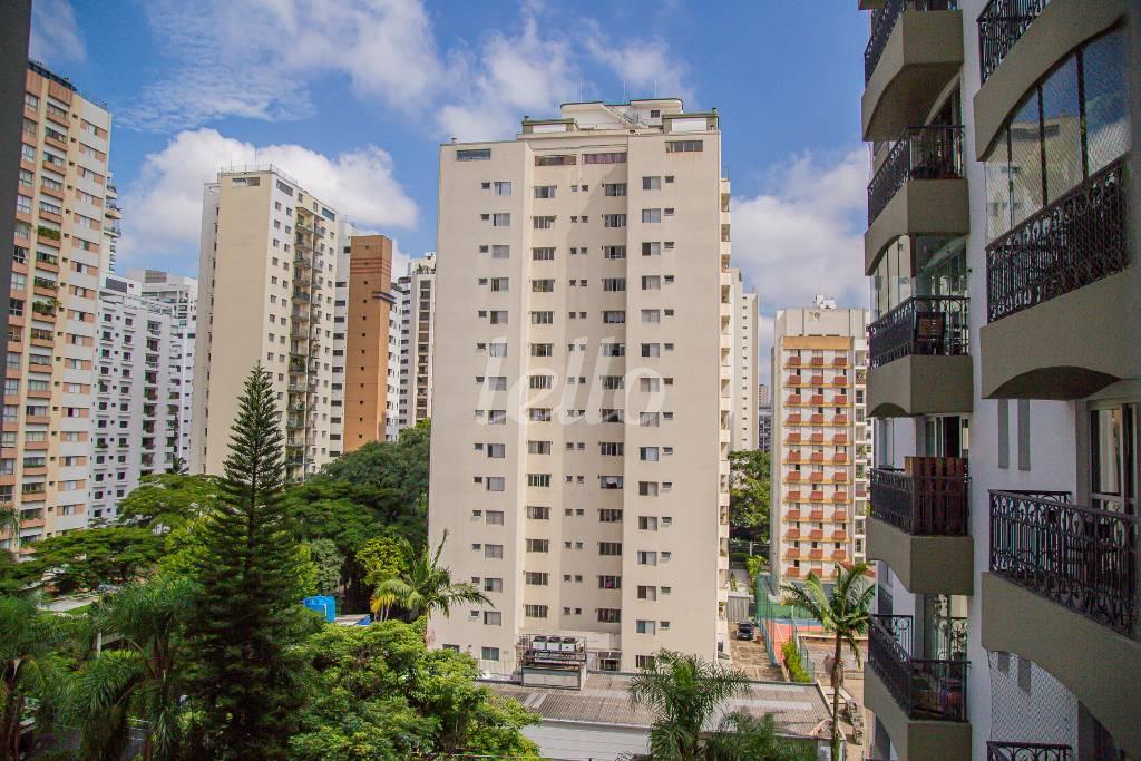 VISTA EXTERNA de Apartamento à venda, Padrão com 131 m², 3 quartos e 2 vagas em Campo Belo - São Paulo