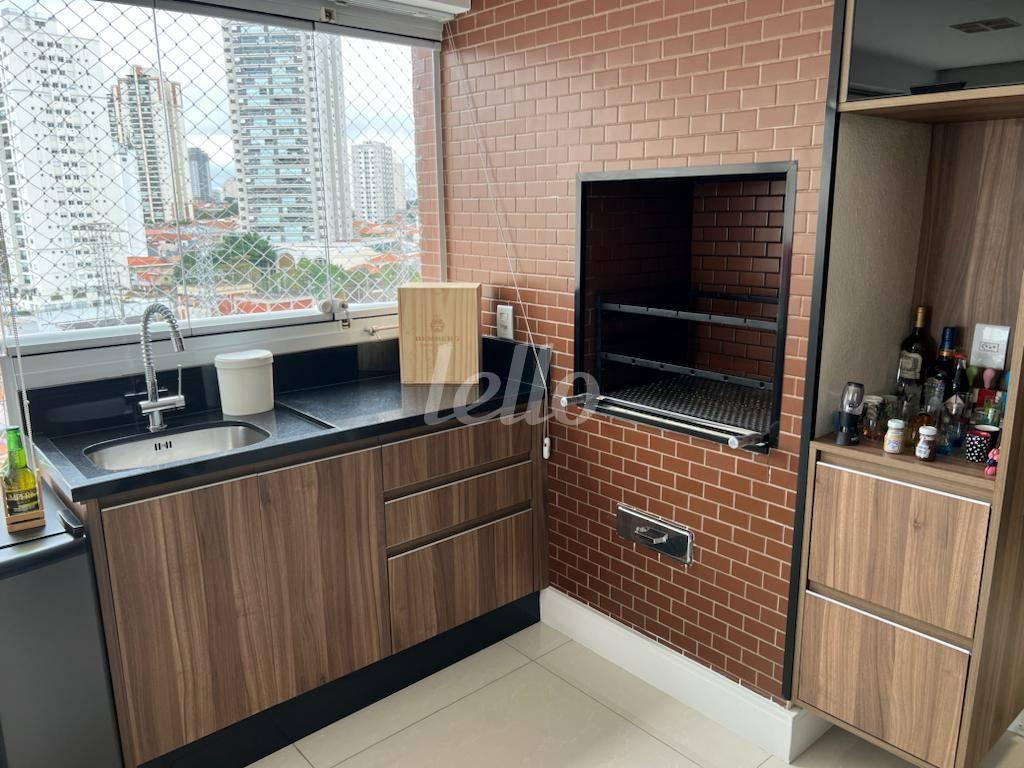 VARANDA GOURMET de Apartamento à venda, Padrão com 89 m², 2 quartos e 2 vagas em Vila Bertioga - São Paulo