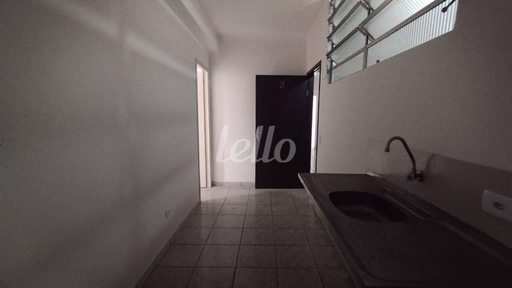 COZINHA de Apartamento para alugar, Padrão com 30 m², 1 quarto e 1 vaga em Vila do Encontro - São Paulo