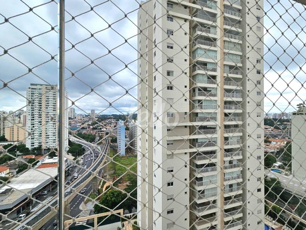 VISTA de Apartamento à venda, Padrão com 123 m², 3 quartos e 2 vagas em Vila Congonhas - São Paulo