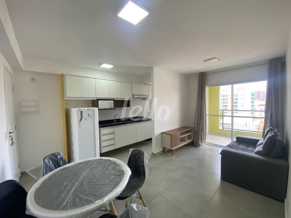 SALA de Apartamento à venda, Padrão com 53 m², 2 quartos e 1 vaga em Vila São Pedro - Santo André