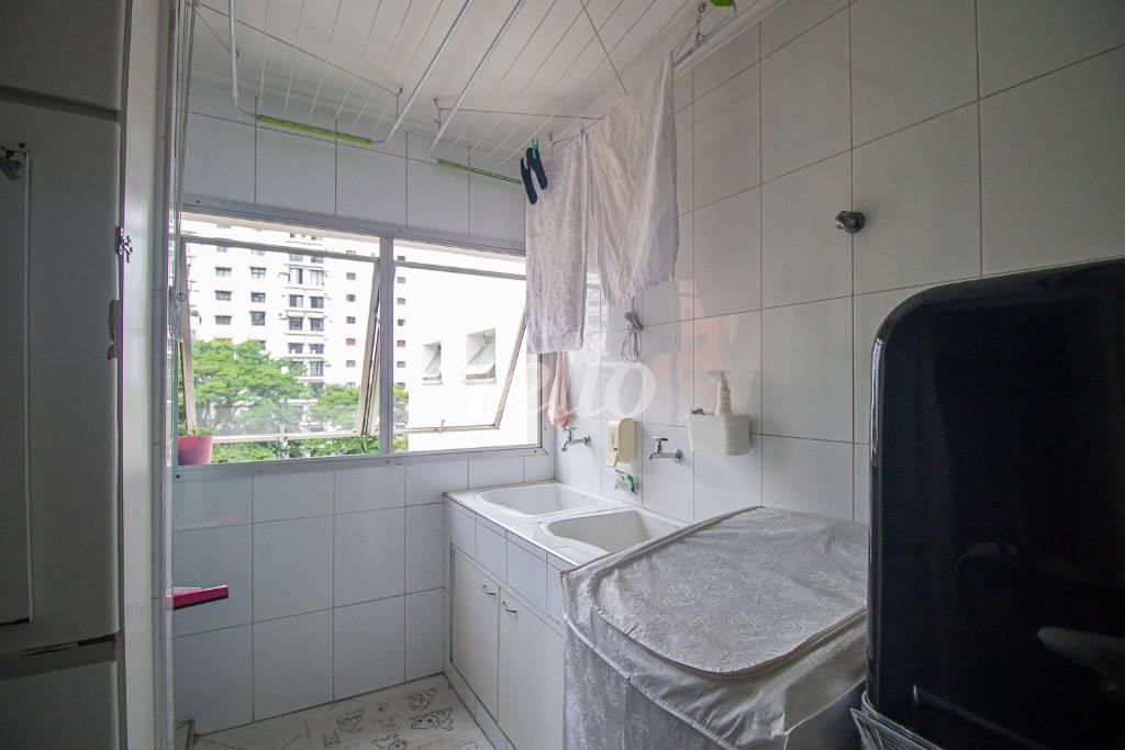 AREA DE SERVIÇO de Apartamento para alugar, Padrão com 200 m², 3 quartos e 2 vagas em Itaim Bibi - São Paulo