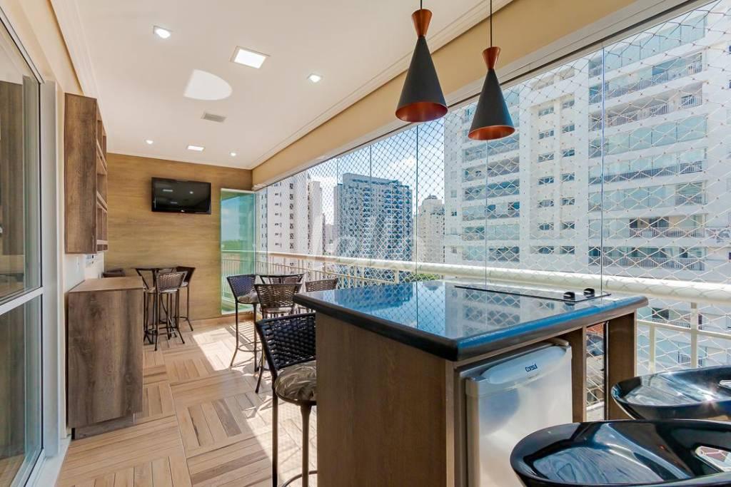VARANDA GOURMET de Apartamento à venda, Padrão com 112 m², 2 quartos e 3 vagas em Vila Regente Feijó - São Paulo