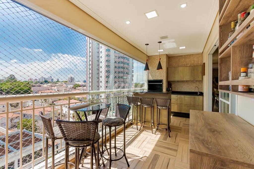 VARANDA GOURMET de Apartamento à venda, Padrão com 112 m², 2 quartos e 3 vagas em Vila Regente Feijó - São Paulo
