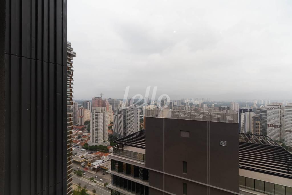 SACADA de Apartamento para alugar, Padrão com 78 m², e 2 vagas em Jardim Das Acácias - São Paulo