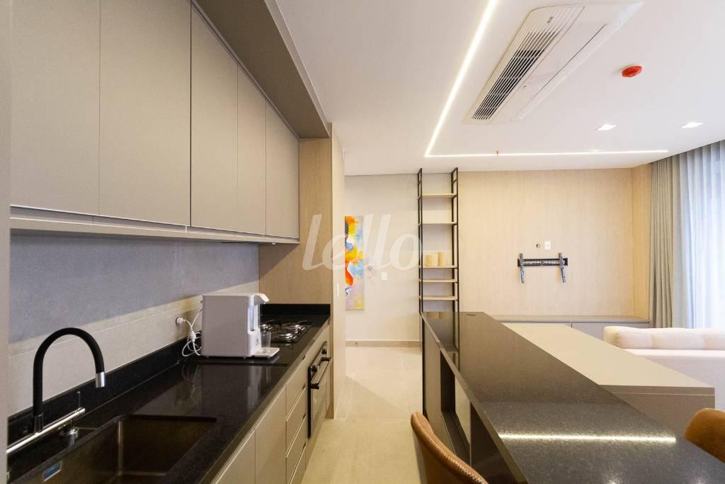 COZINHA de Apartamento para alugar, Padrão com 78 m², e 2 vagas em Jardim Das Acácias - São Paulo