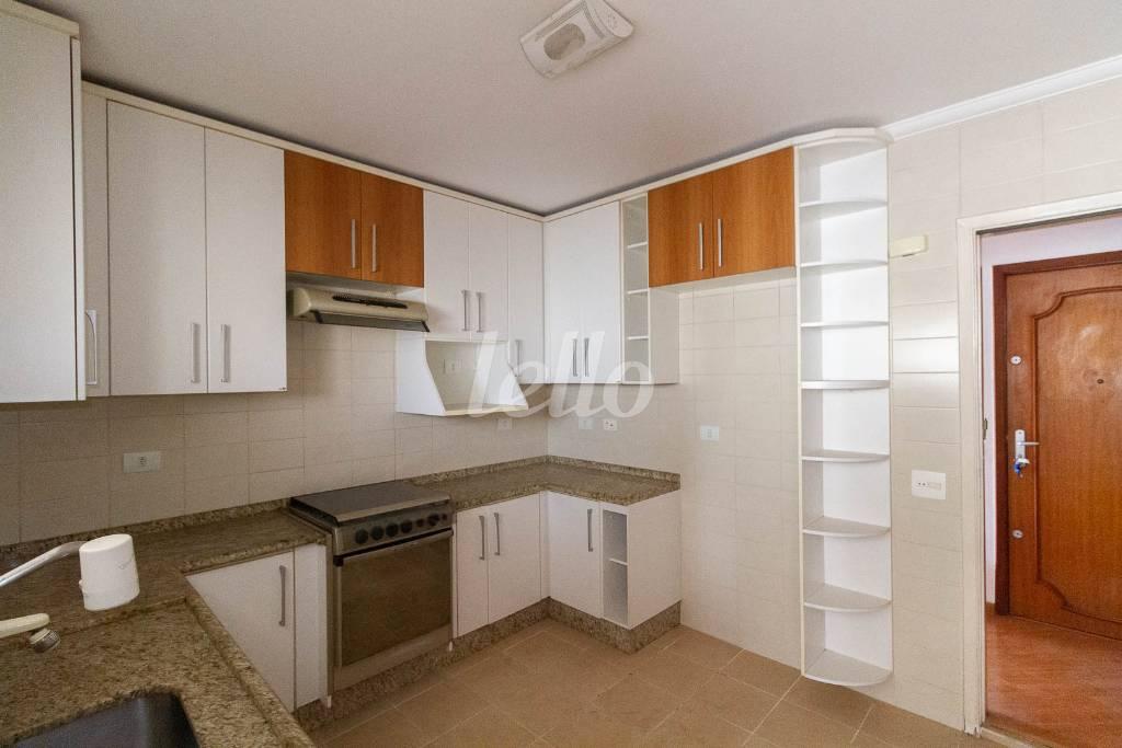COZINHA de Apartamento à venda, Padrão com 74 m², 2 quartos e 2 vagas em Vila Dom Pedro Ii - São Paulo
