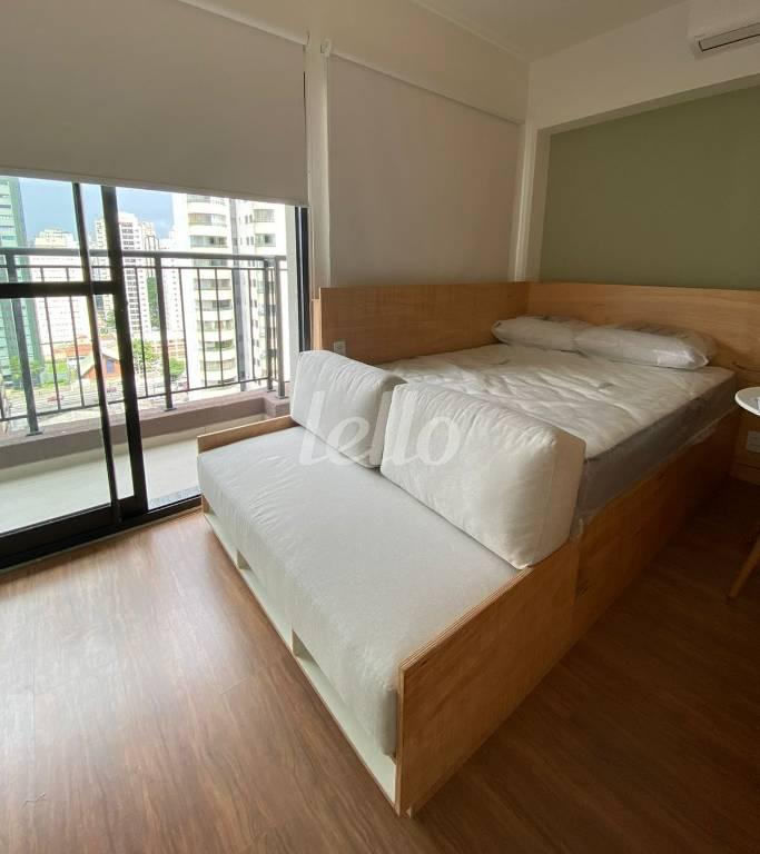 DORMITORIO de Apartamento para alugar, Padrão com 24 m², e em Campo Belo - São Paulo