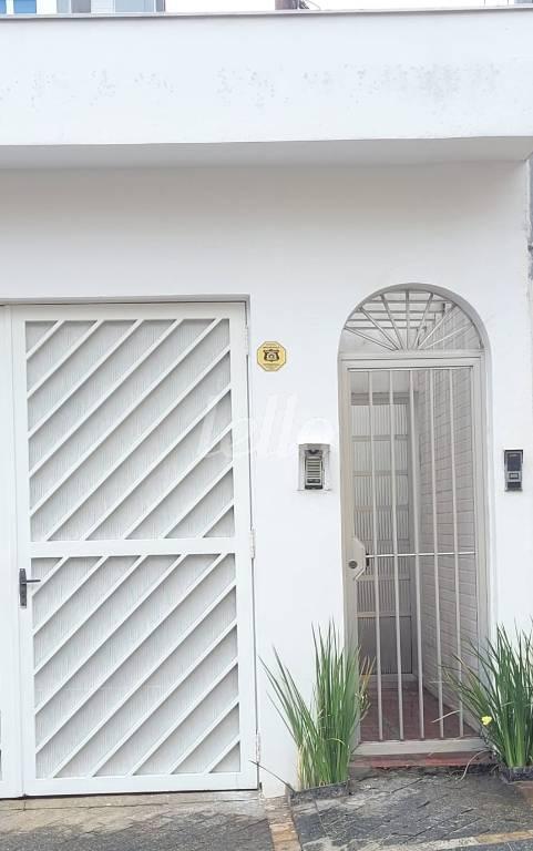 FACHADA de Casa para alugar, térrea com 70 m², e em Ch Santo Antônio (ZL) - São Paulo