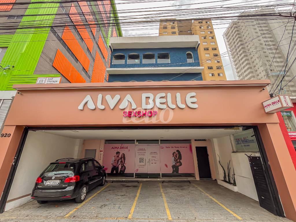 FACHADA de Loja para alugar, Padrão com 225 m², e 3 vagas em Indianópolis - São Paulo