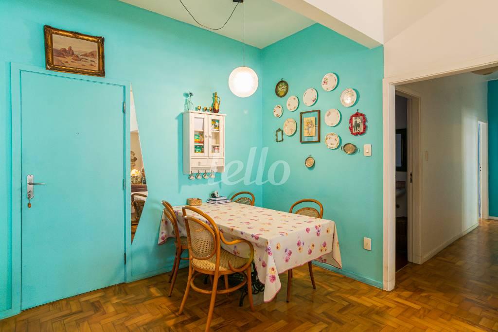 SALA de Apartamento para alugar, Padrão com 174 m², 3 quartos e 1 vaga em Higienópolis - São Paulo