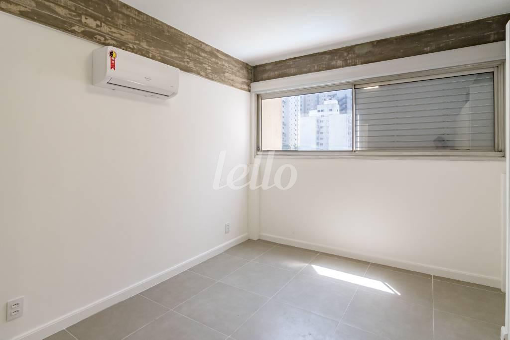 DORMITORIO 2 de Apartamento para alugar, Padrão com 121 m², 4 quartos e 1 vaga em Itaim Bibi - São Paulo