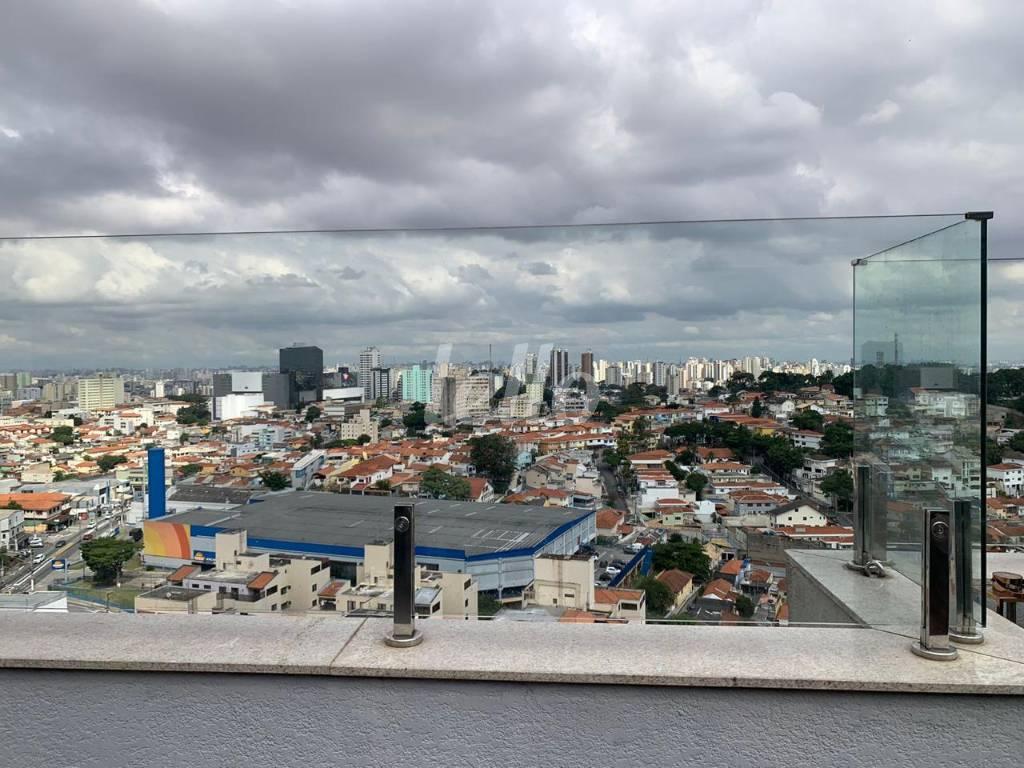 VISTA COBERTURA de Apartamento à venda, cobertura - Padrão com 192 m², 3 quartos e 3 vagas em Jd. Leonor M. de Barros - São Paulo