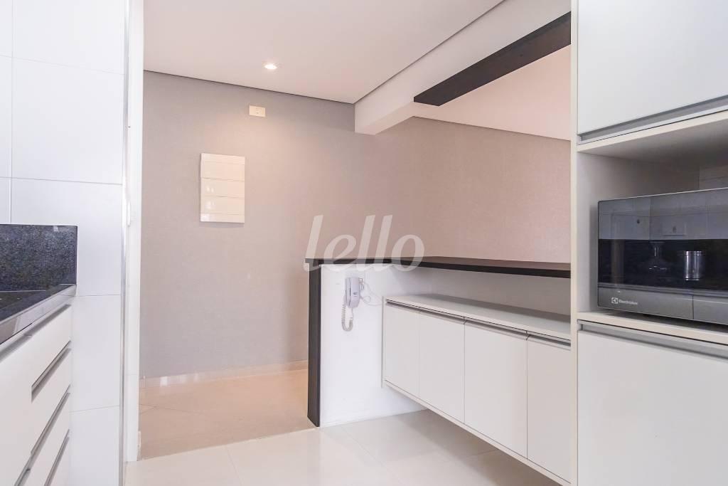 02COZINHA_002 de Apartamento para alugar, Padrão com 76 m², 3 quartos e 2 vagas em Vila Regente Feijó - São Paulo
