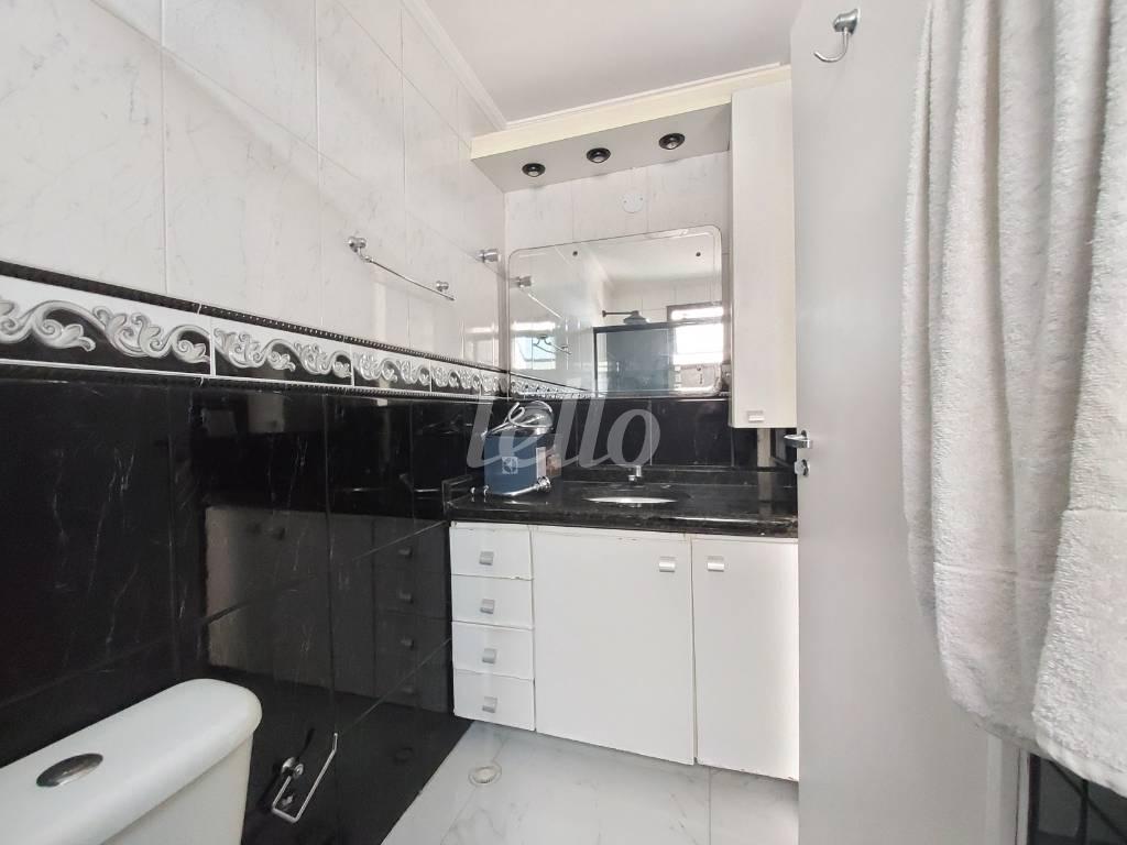 BANHEIRO SUITE de Apartamento à venda, Padrão com 86 m², 3 quartos e 2 vagas em Jd. Leonor M. de Barros - São Paulo