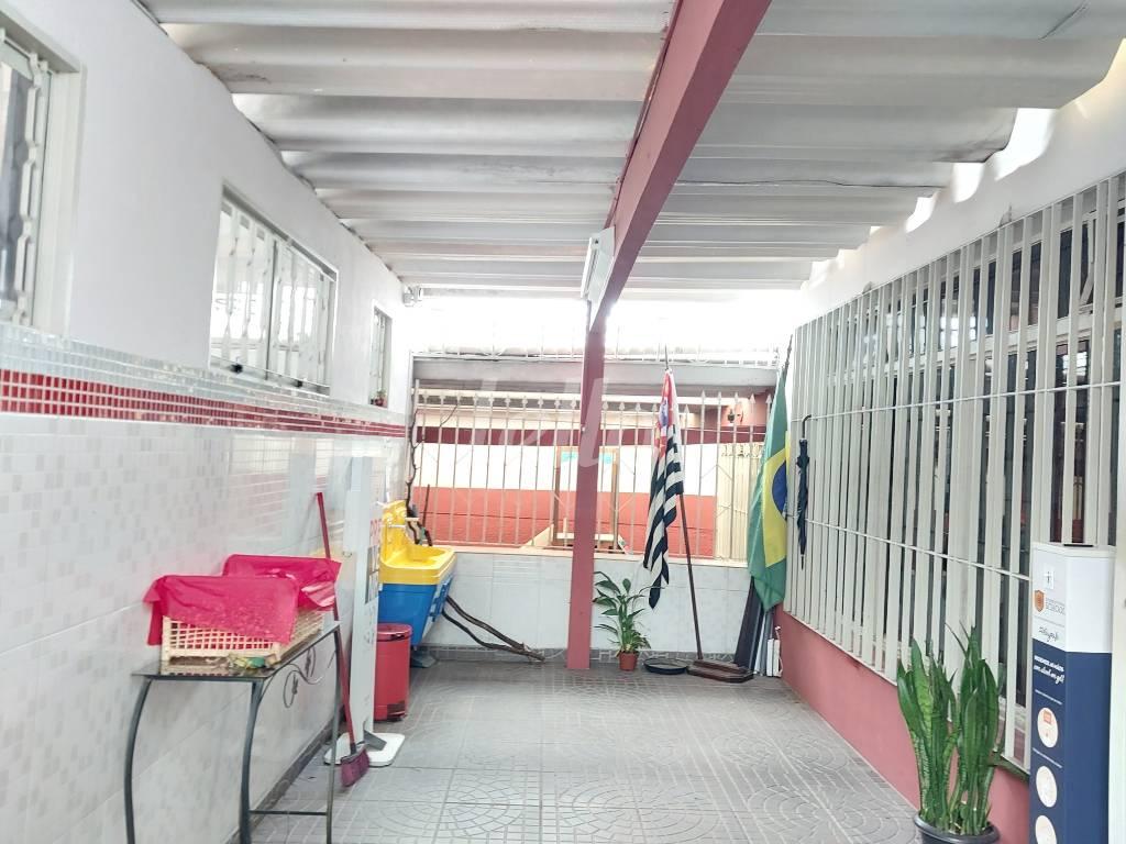 ENTRADA de Casa à venda, sobrado com 296 m², 2 quartos e 2 vagas em Água Fria - São Paulo